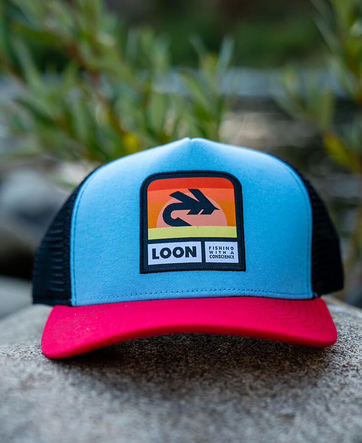 Flats Sunset Hat | Loon Outdoors Carolina/Red/Black / One Size
