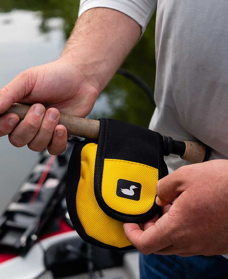 thumbnail image 2 of Leeda Icon Neoprene Multiplier Reel Case – Black – Water Resistant For Sea/Boat Fishing 2 of 2
